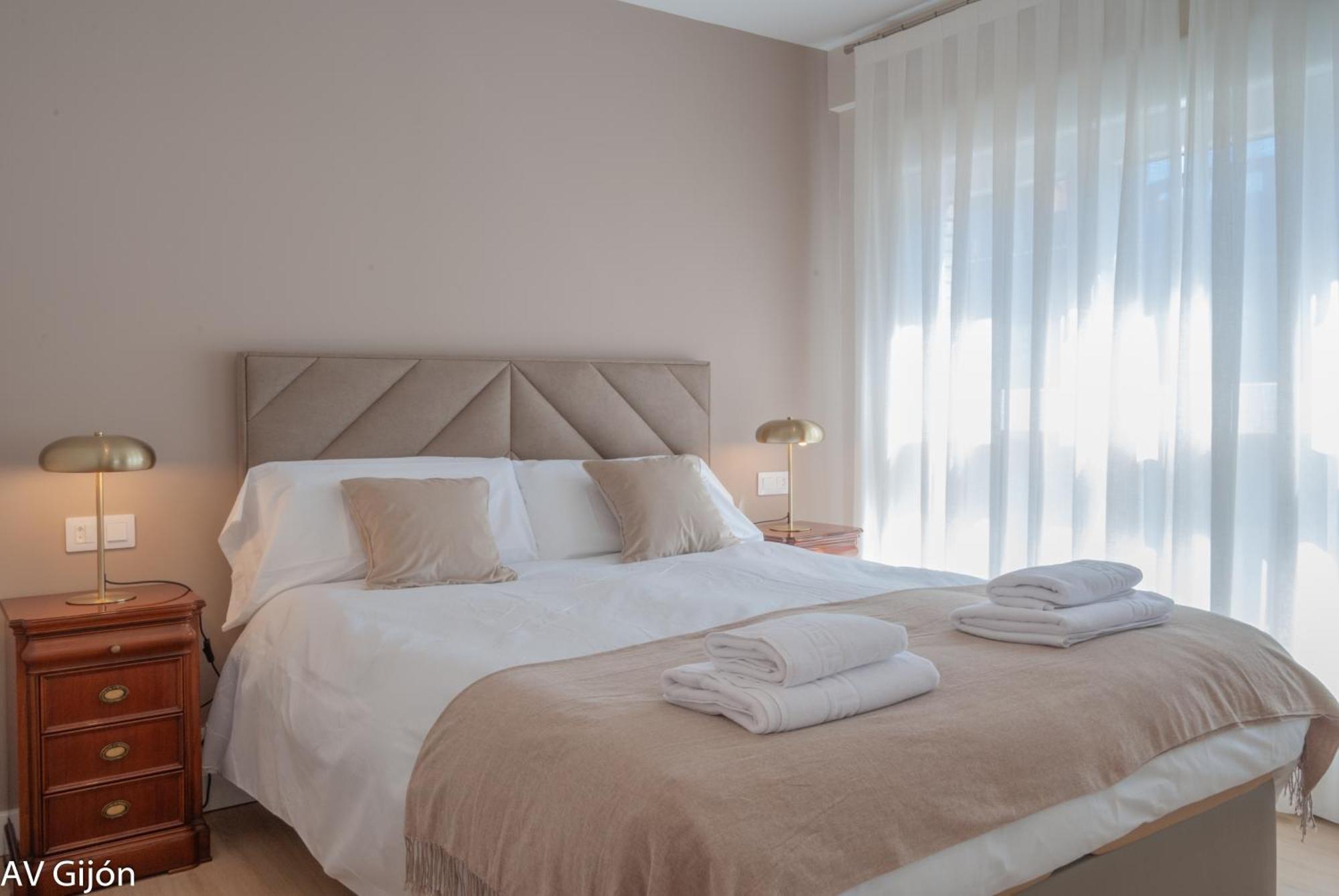 Av Costa One Apartment Gijon Exterior photo