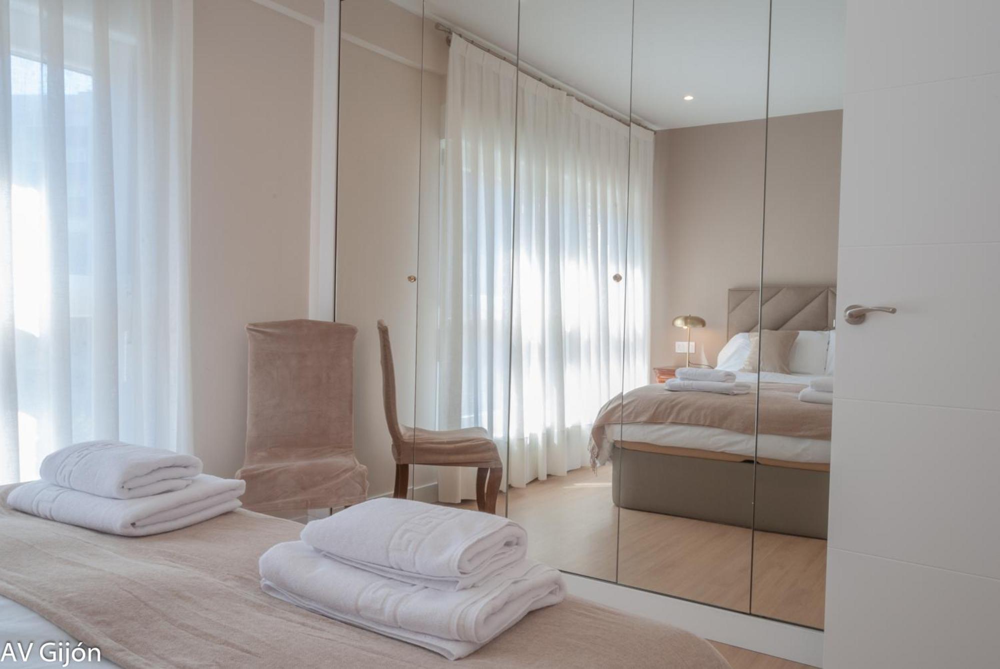 Av Costa One Apartment Gijon Exterior photo